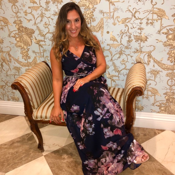 🏝Meet Your Posher🍾 - Picture 10 of 16